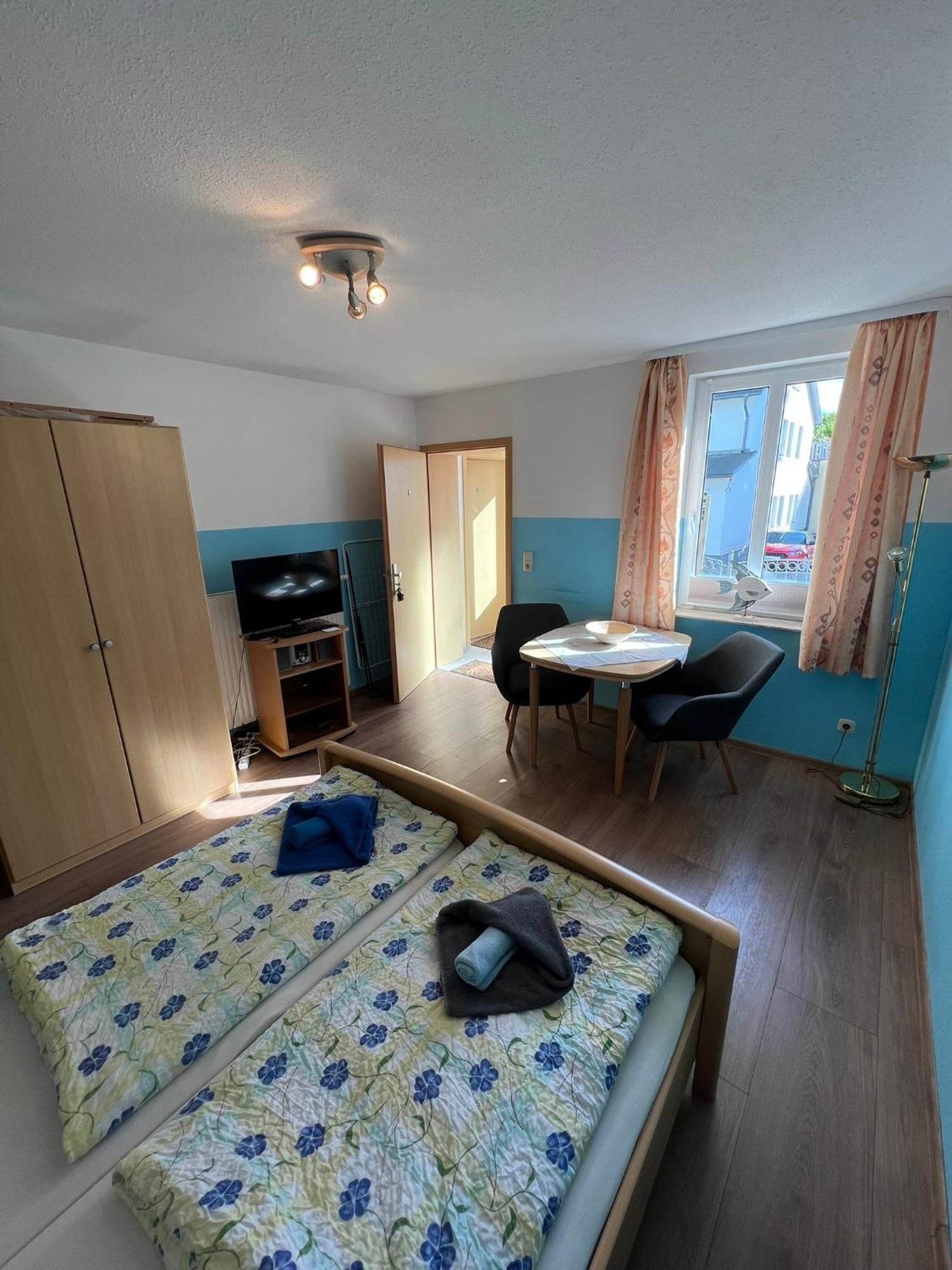Hennig Apartment *