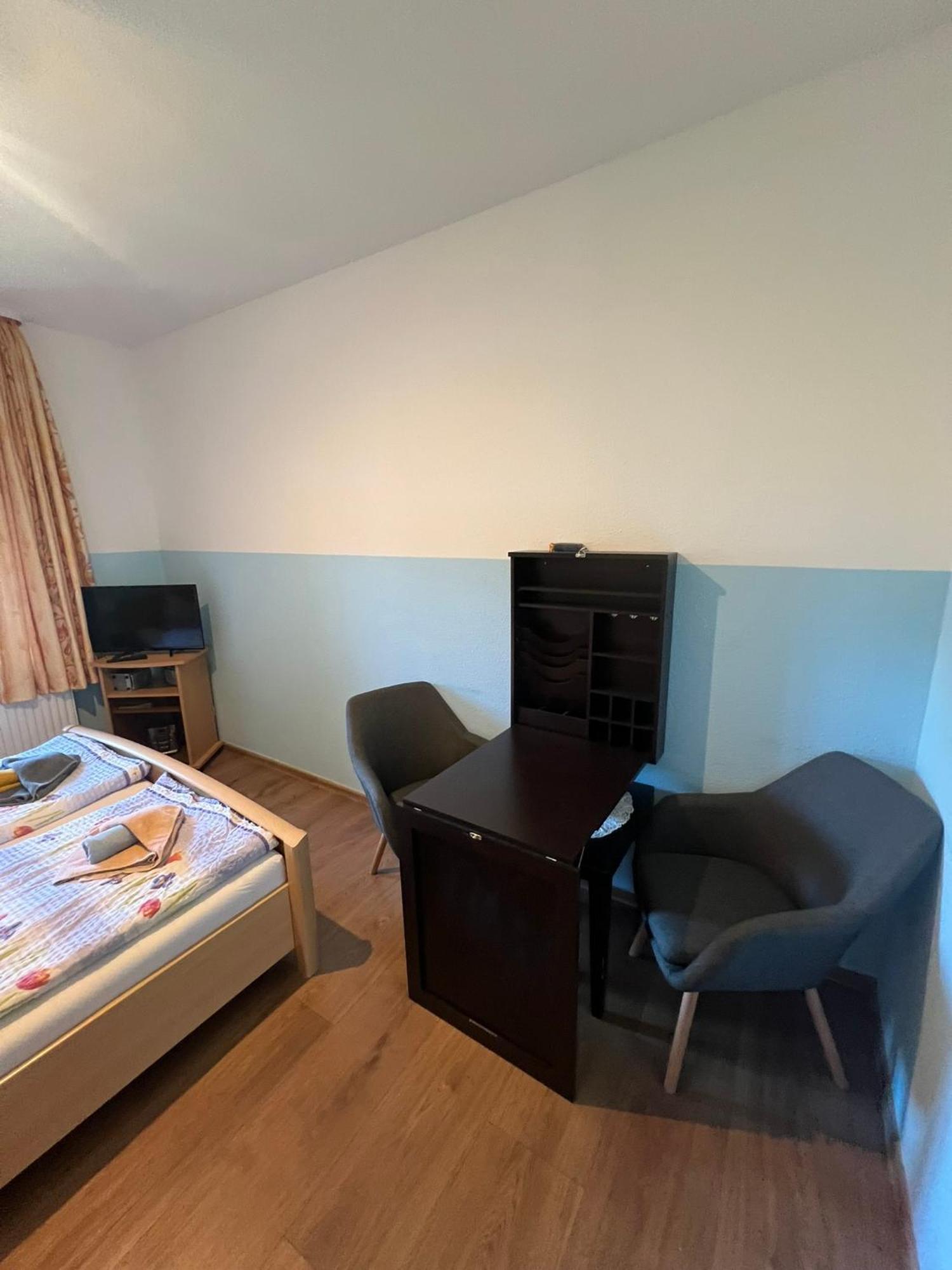 Hennig Apartment *